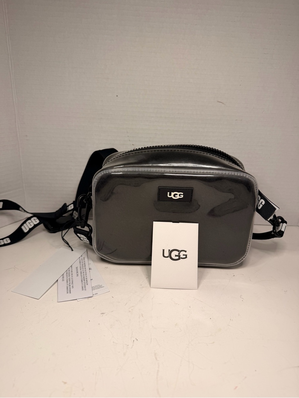 UGG Janey II Clear Size O/S
Black Crossbody Bag